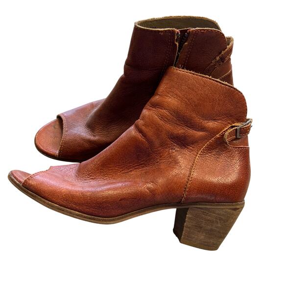 Matisse Folk Red Leather Peep Toe Heeled Booties Size 8.5 - Picture 1 of 4